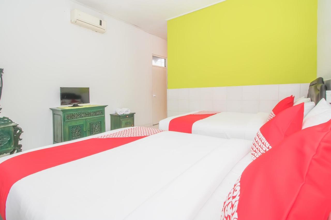 Oyo 2270 Hotel Taman Wirama Denpasar Exteriör bild